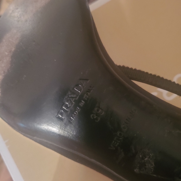 ๐ฏ Prada Striped Ankle Strap Heels - Picture 8 of 16